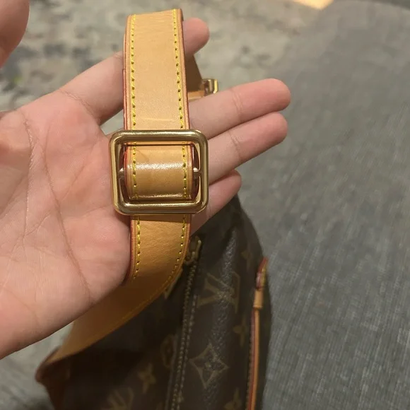 Louis Vuitton Brown Monogram Bumbag!! - Picture 4 of 11